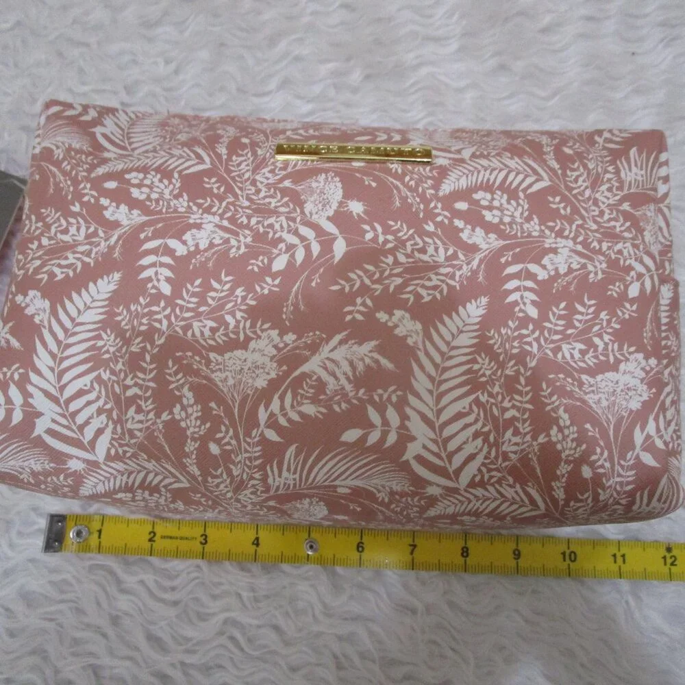 NWT Beautiful Large Vince Camuto Pink and white floral Makeup Bag Pouch 12X6